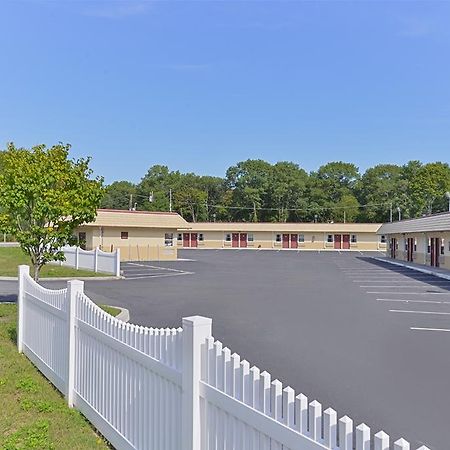 Americas Best Value Inn - Port Jefferson Station - Long Island Exterior foto