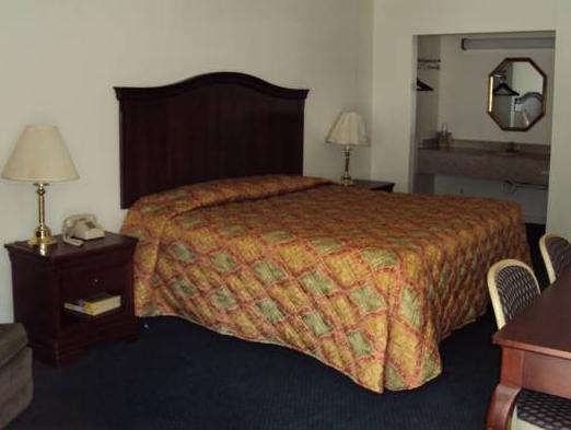 Americas Best Value Inn - Port Jefferson Station - Long Island Exterior foto
